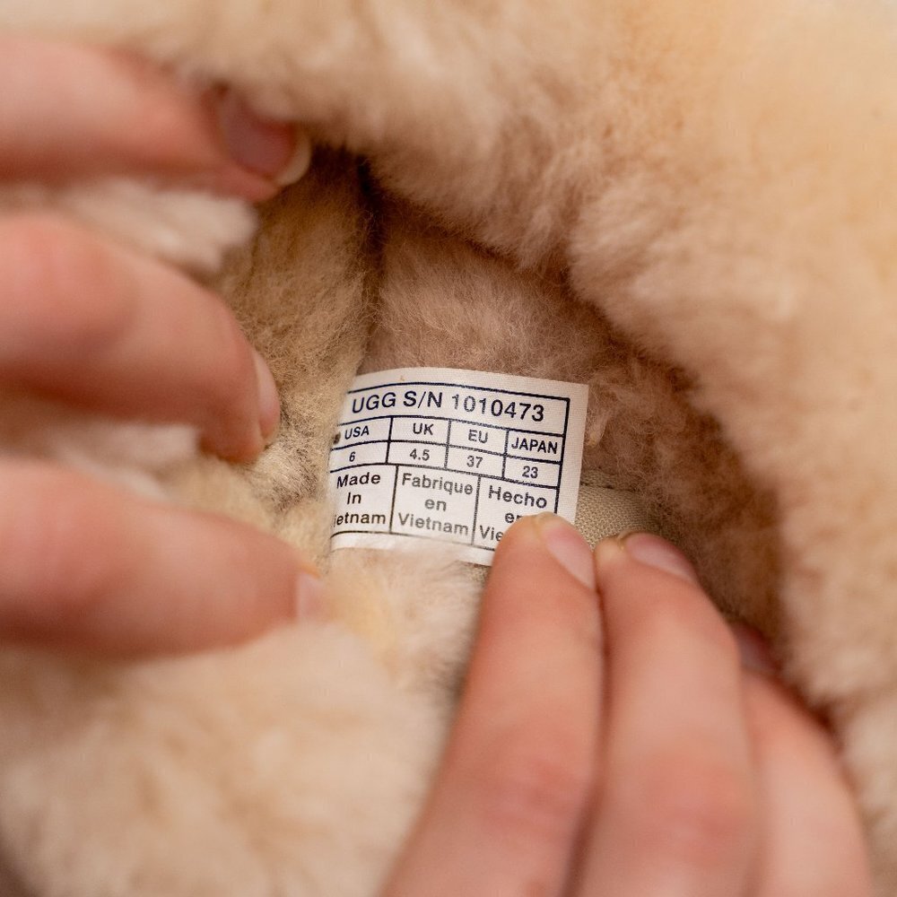 UGG “Cluggette” Slipper - Picture 5 of 6